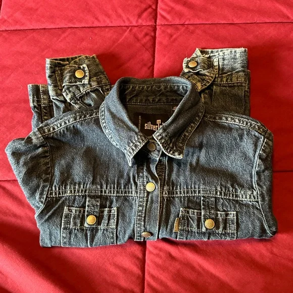 Jean Jacket - Picture 2 of 3